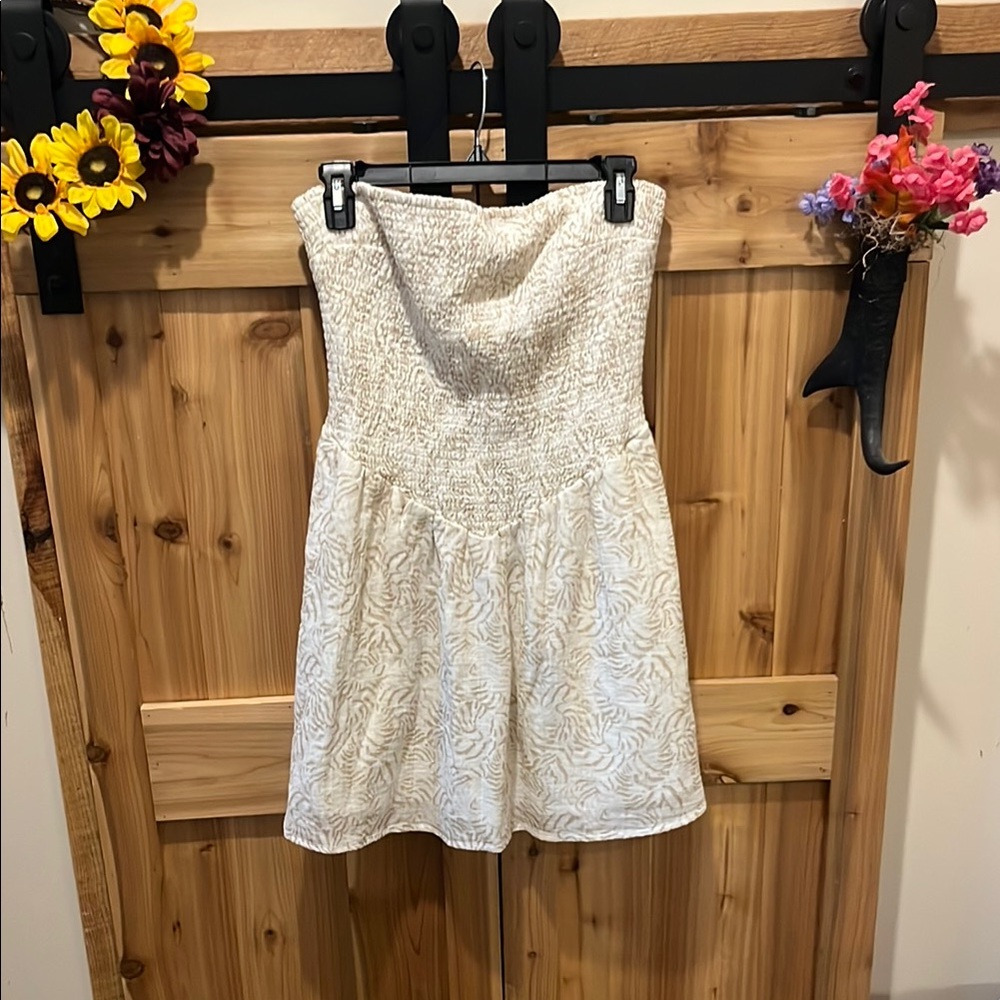 Universal Thread Strapless Cream-White Textured Sundress